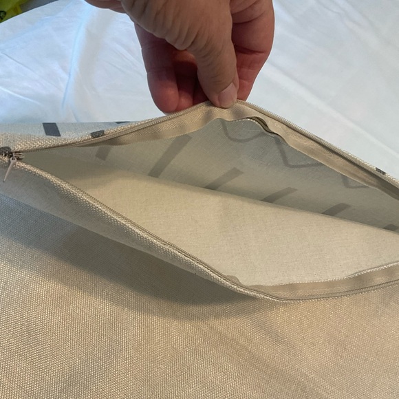 Pillow cover 18” x18” - Picture 3 of 5